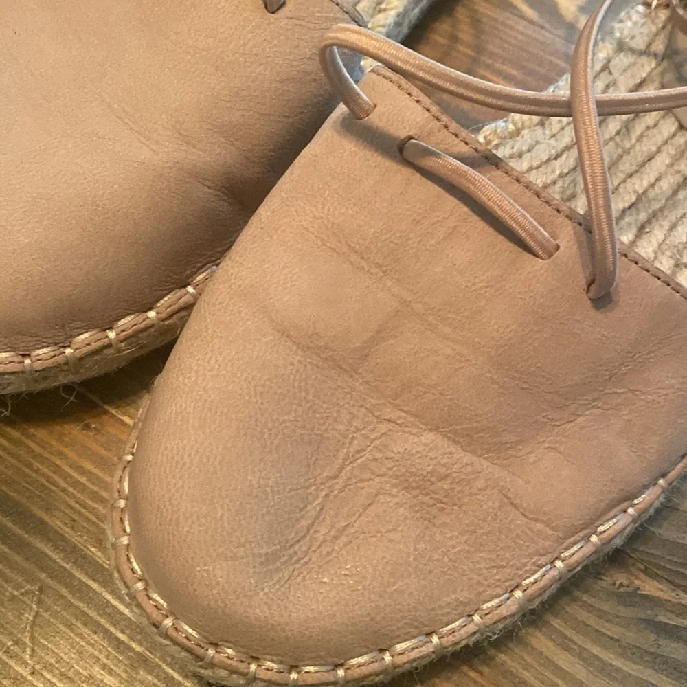 Eileen‎ Fisher round toe leather espadrille sandals